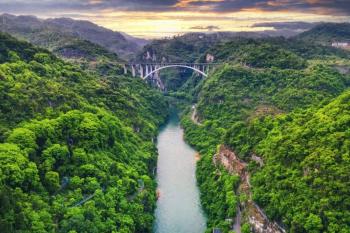 湖北必游的十大名胜景点，尽览湖北奇妙风光，不容错过的精选景区  -图1