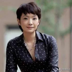 张嘉译两任妻子各有千秋，前任比现任美，现任比前任红  -图3